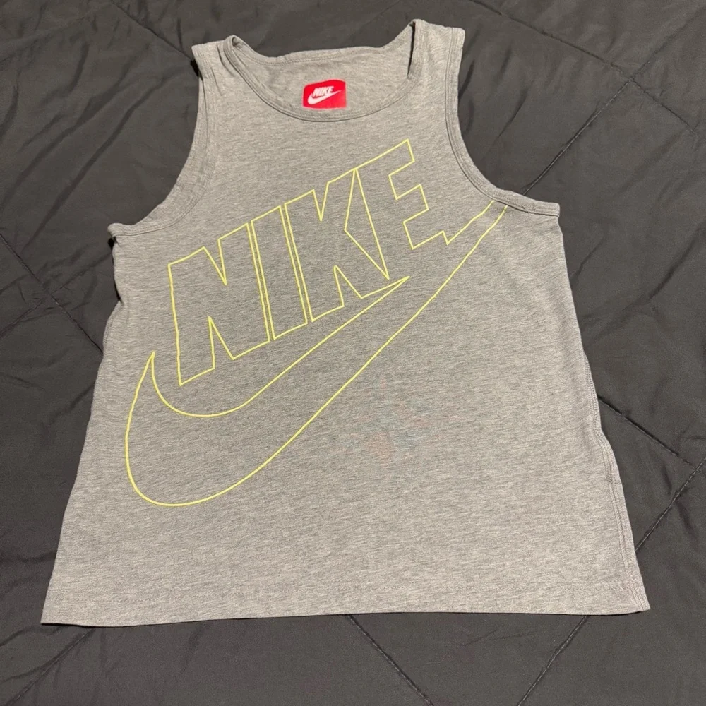 Nike Gray Apparel with Red Tag